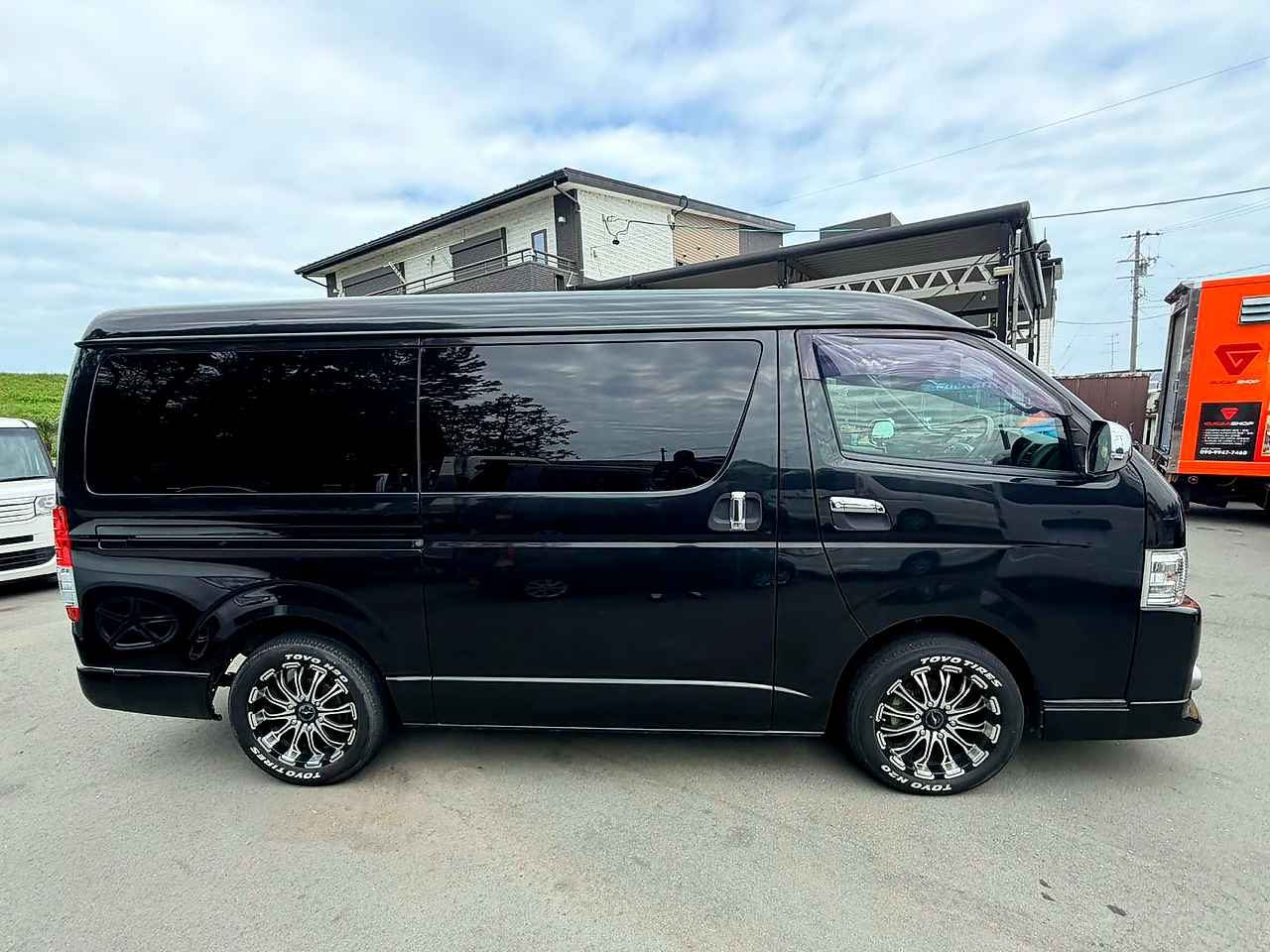 TOYOTA HIACE 2019 — Foto 2 de 15