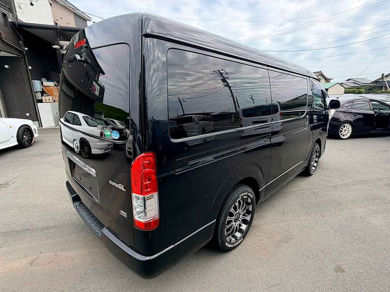 TOYOTA HIACE 2019 — Foto 3 de 15