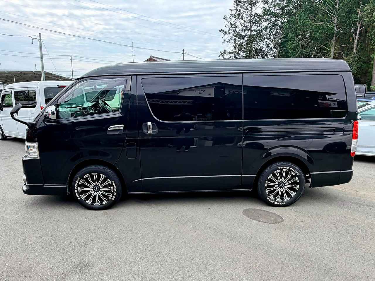 TOYOTA HIACE 2019 — Foto 6 de 15