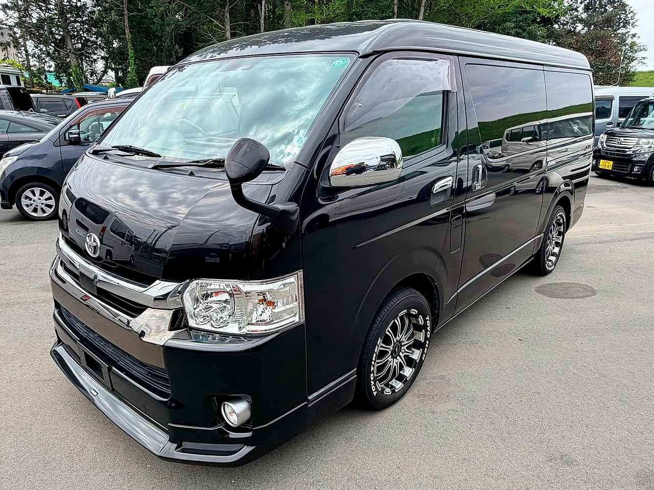 TOYOTA HIACE 2019 — Foto 7 de 15