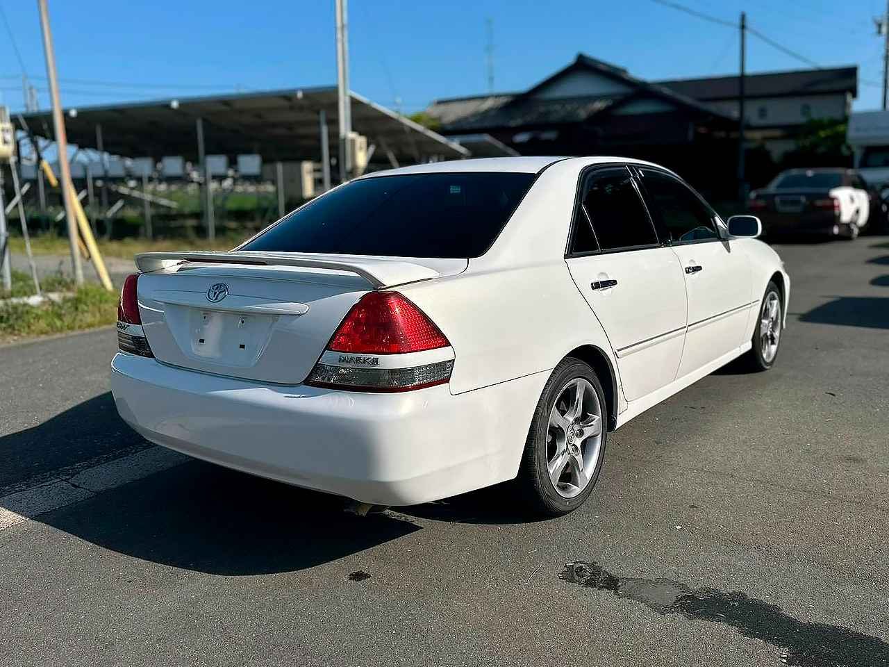 TOYOTA MARK II 2003 — Foto 4 de 15