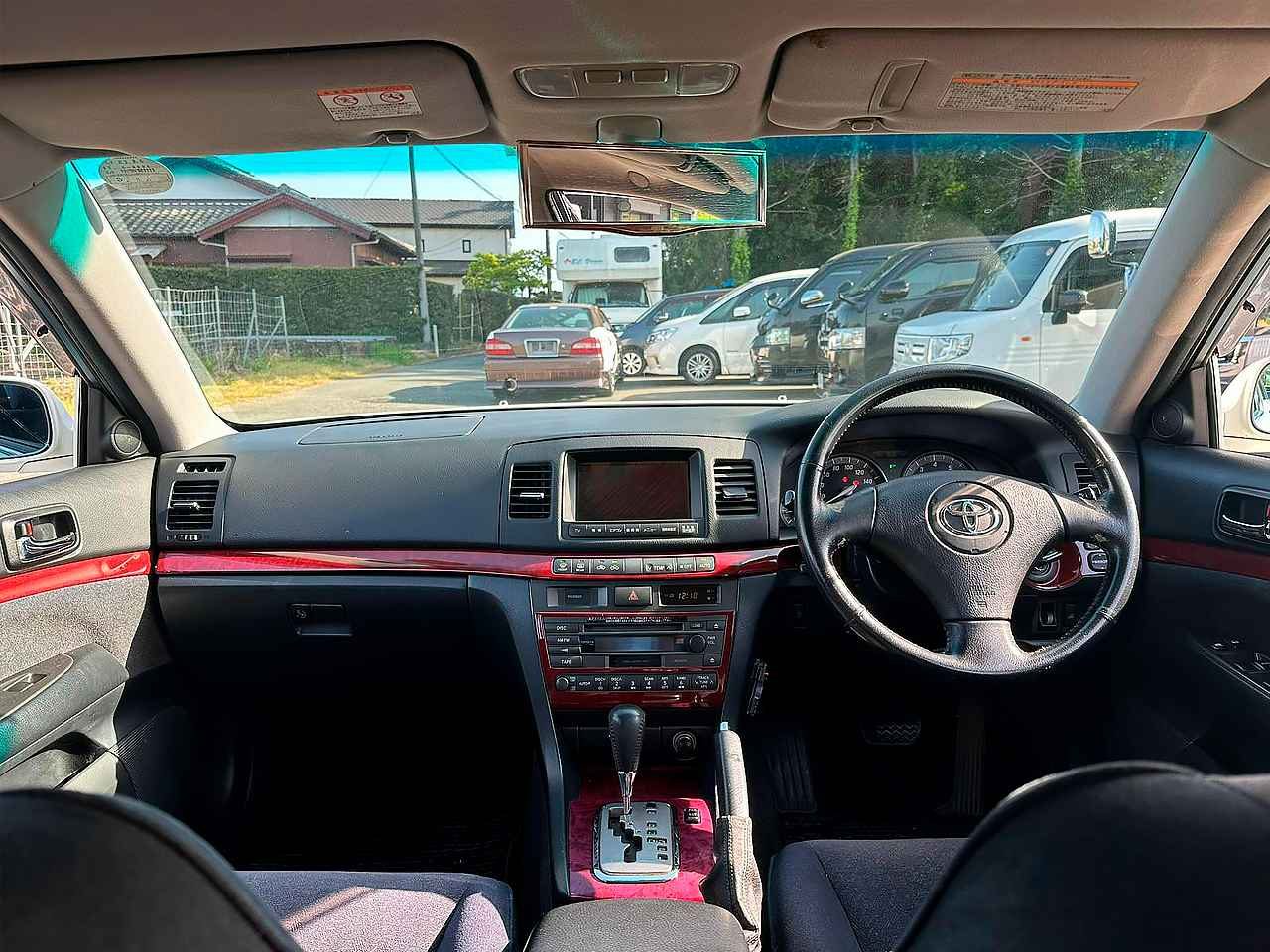 TOYOTA MARK II 2003 — Foto 9 de 15