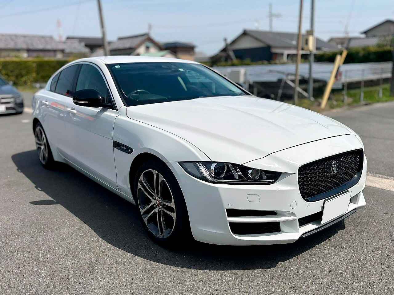 JAGUAR XE 2017 — Foto 1 de 15