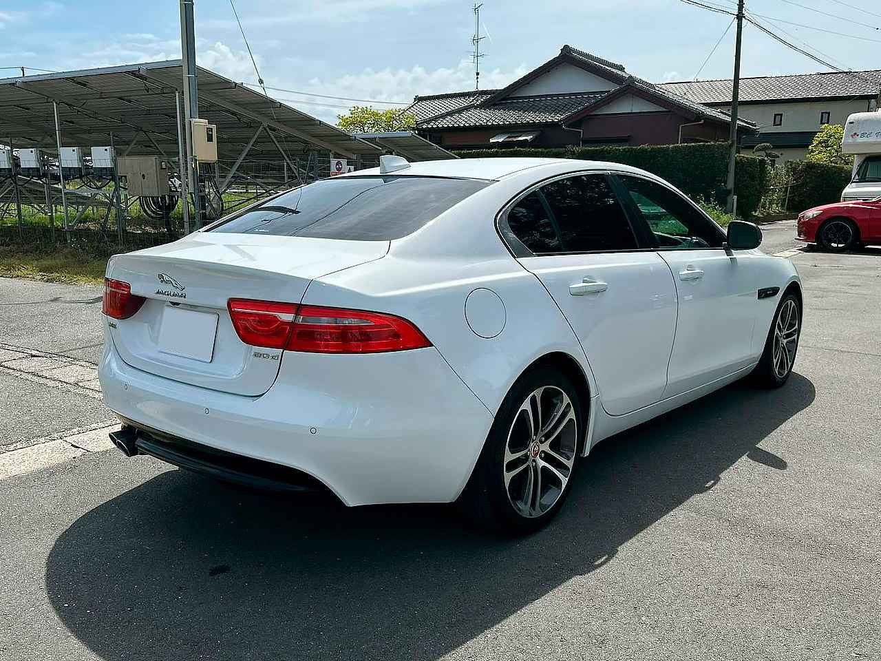 JAGUAR XE 2017 — Foto 3 de 15