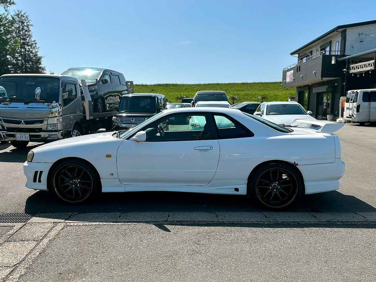 NISSAN SKYLINE 1998 — Foto 7 de 15