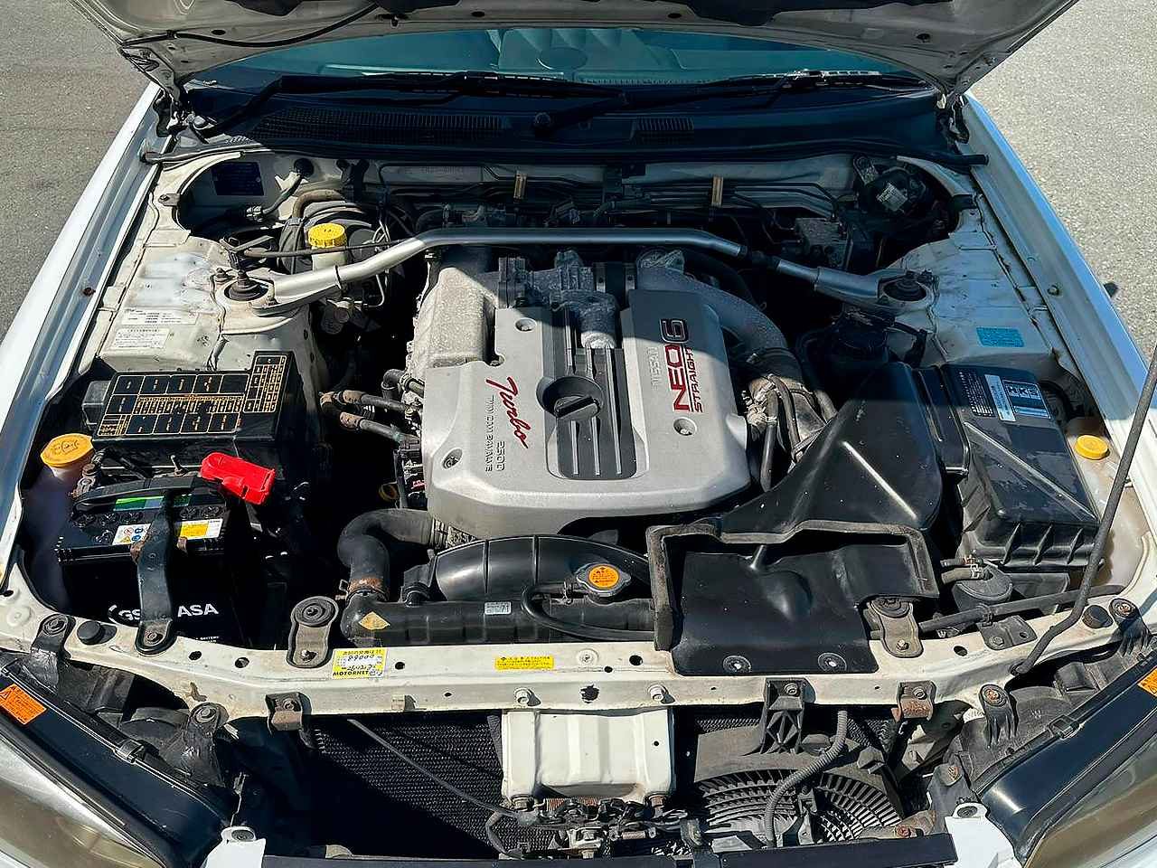 NISSAN SKYLINE 1998 — Foto 15 de 15