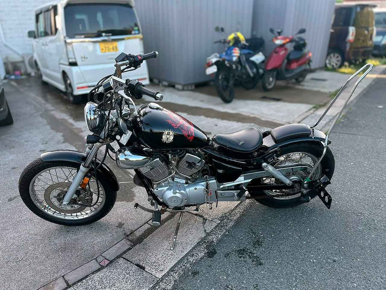 YAMAHA VIRAGO 1970 — Foto 7 de 8