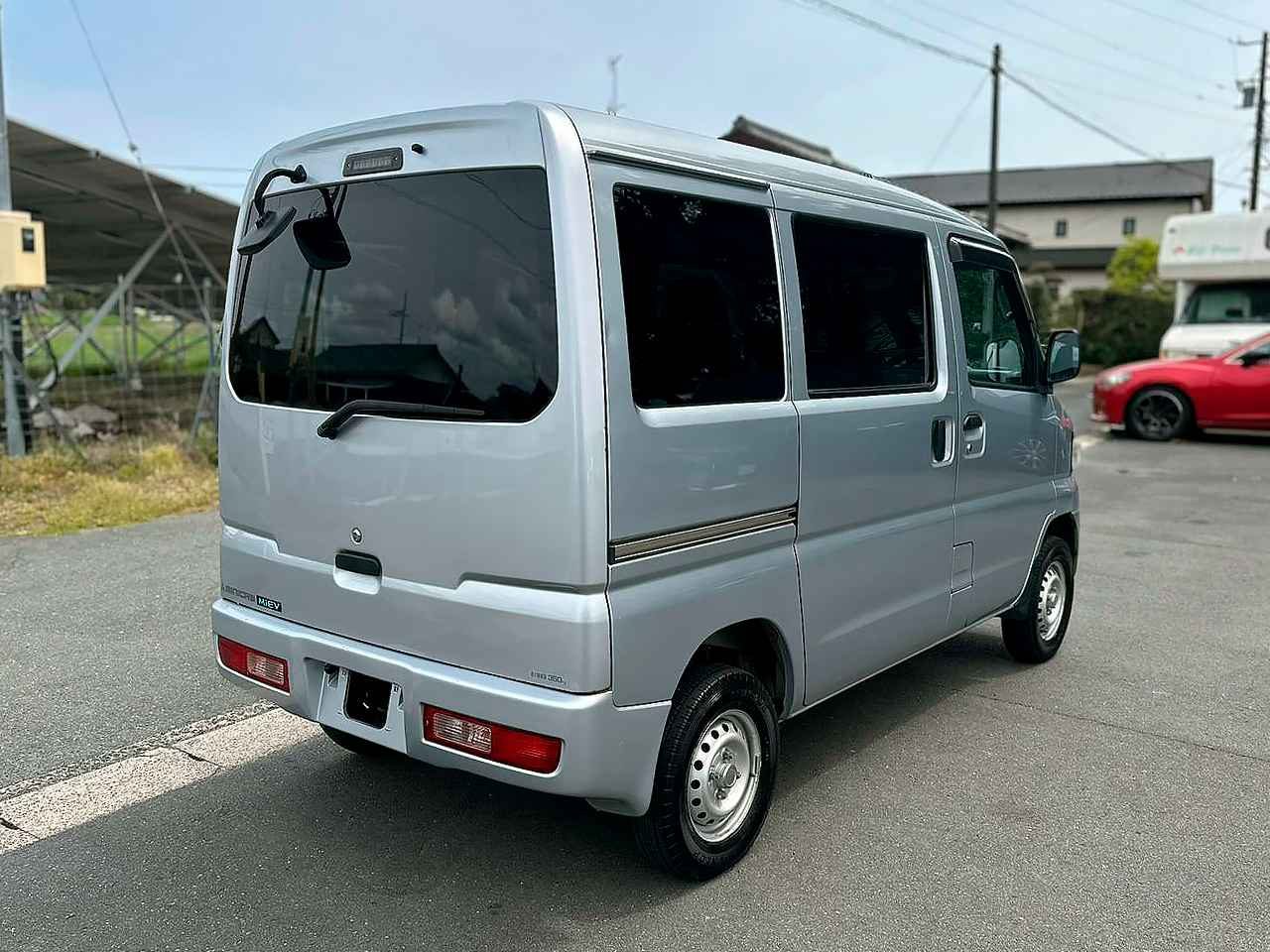 MITSUBISHI MINICAB 2016 — Foto 4 de 15